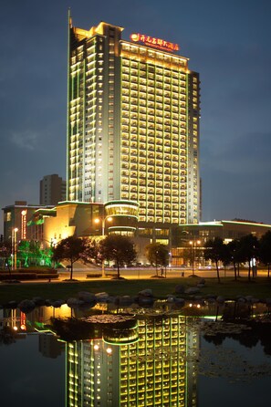 Exterior - Songjiang New Century Grand Hotel Shanghai (Shanghai)