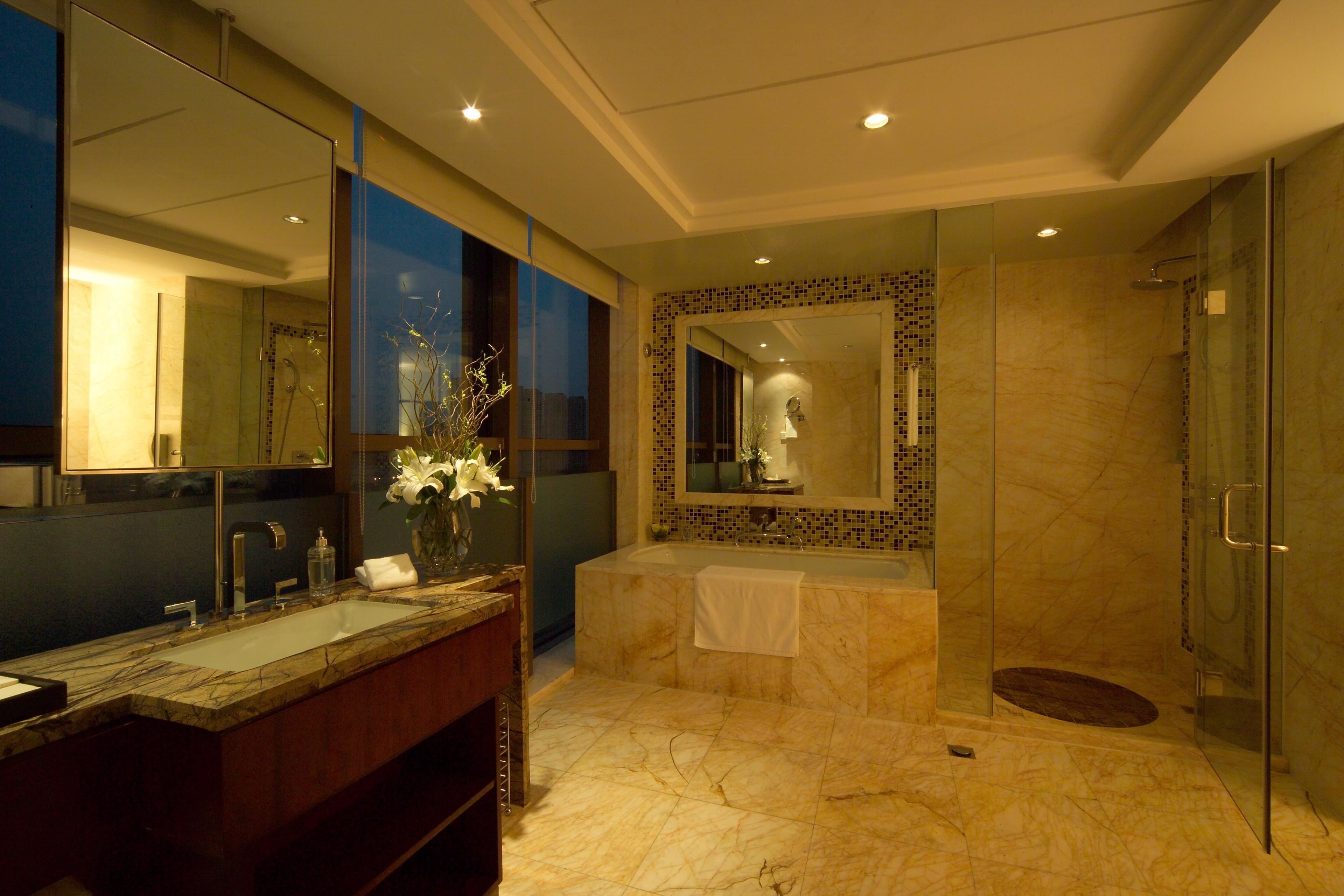 minibar, in-room safe, desk, blackout curtains