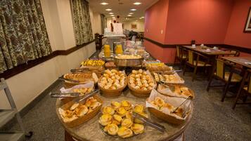 Petit déjeuner buffet compris tous les jours