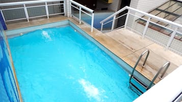 Udendørs pool, liggestole