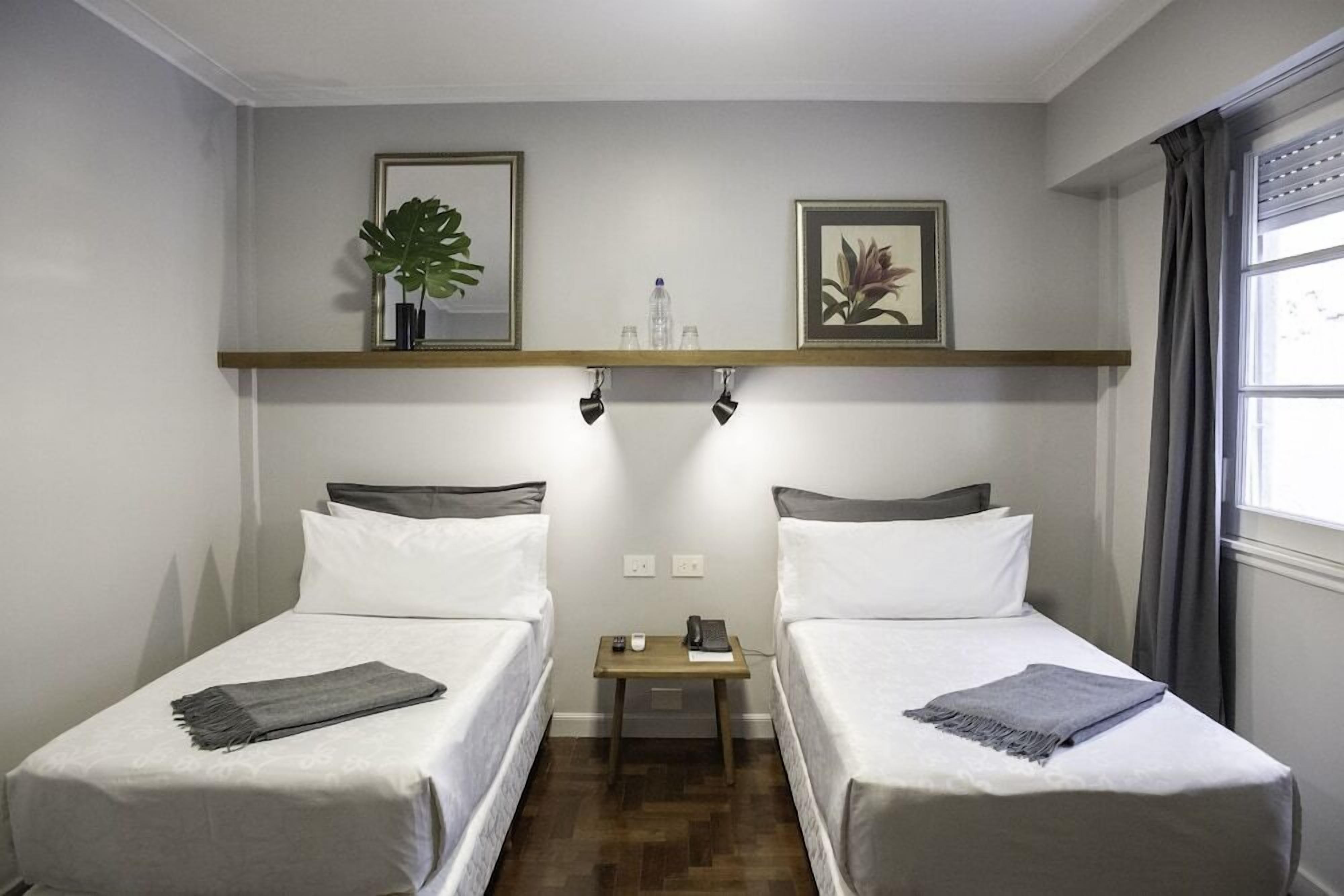 Premium bedding, in-room safe, free WiFi, bed sheets