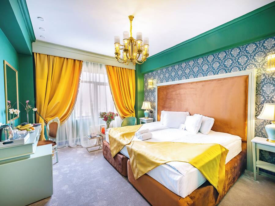 Superior Double Room | Pillow-top beds, minibar, in-room safe, desk
