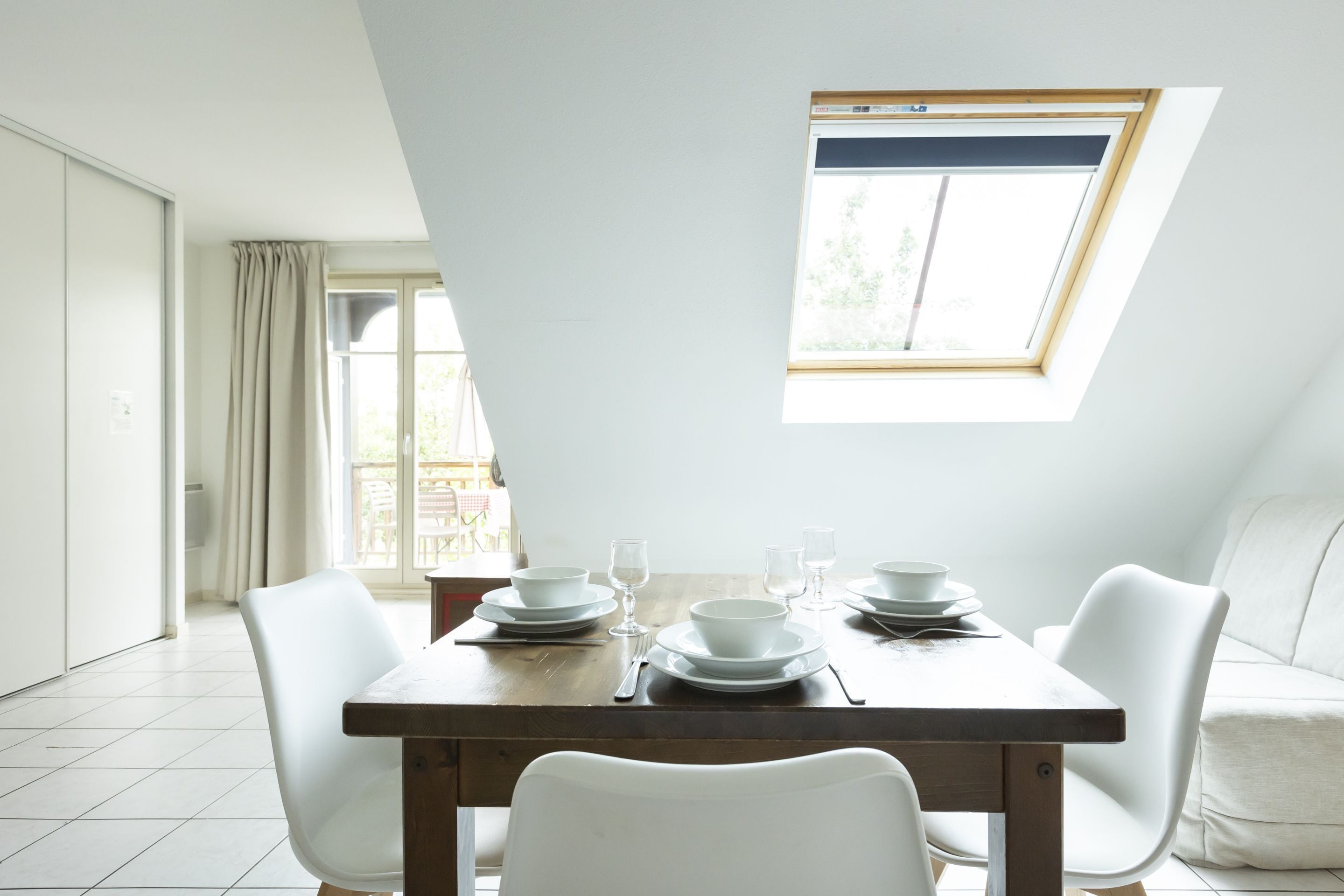 Studio (3 People) | Soundproofing, cots/infant beds, free WiFi, bed sheets