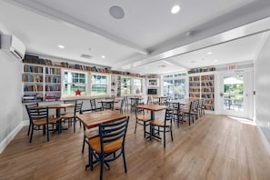 Desayuno continental incluido todos los días