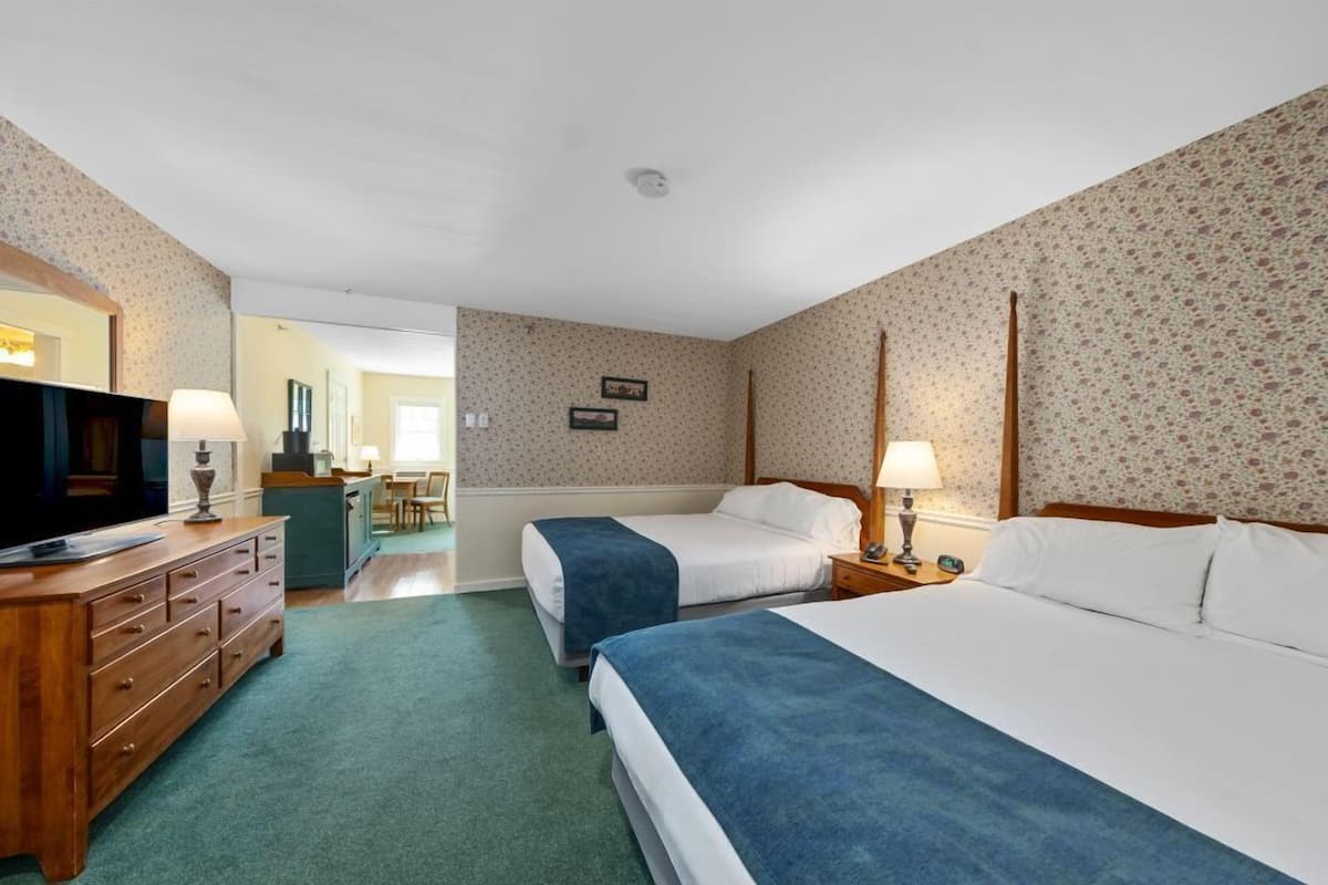 Standaard kamer (Not Pet Friendly) | 1 slaapkamer, een bureau, een strijkplank/strijkijzer, gratis wifi