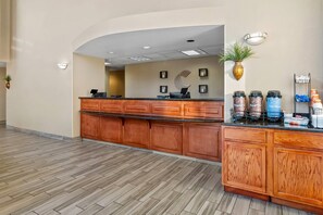 Lobby - Comfort Inn & Suites (Panama City)