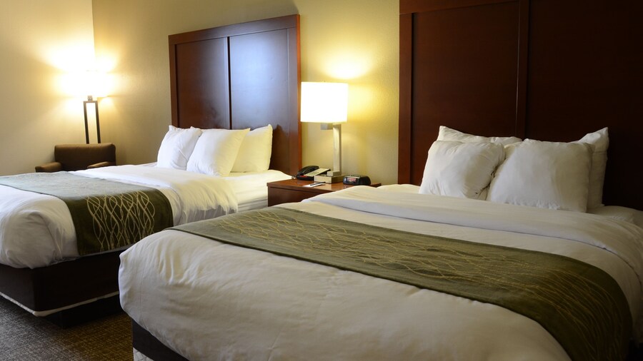 Comfort Inn & Suites Cave City