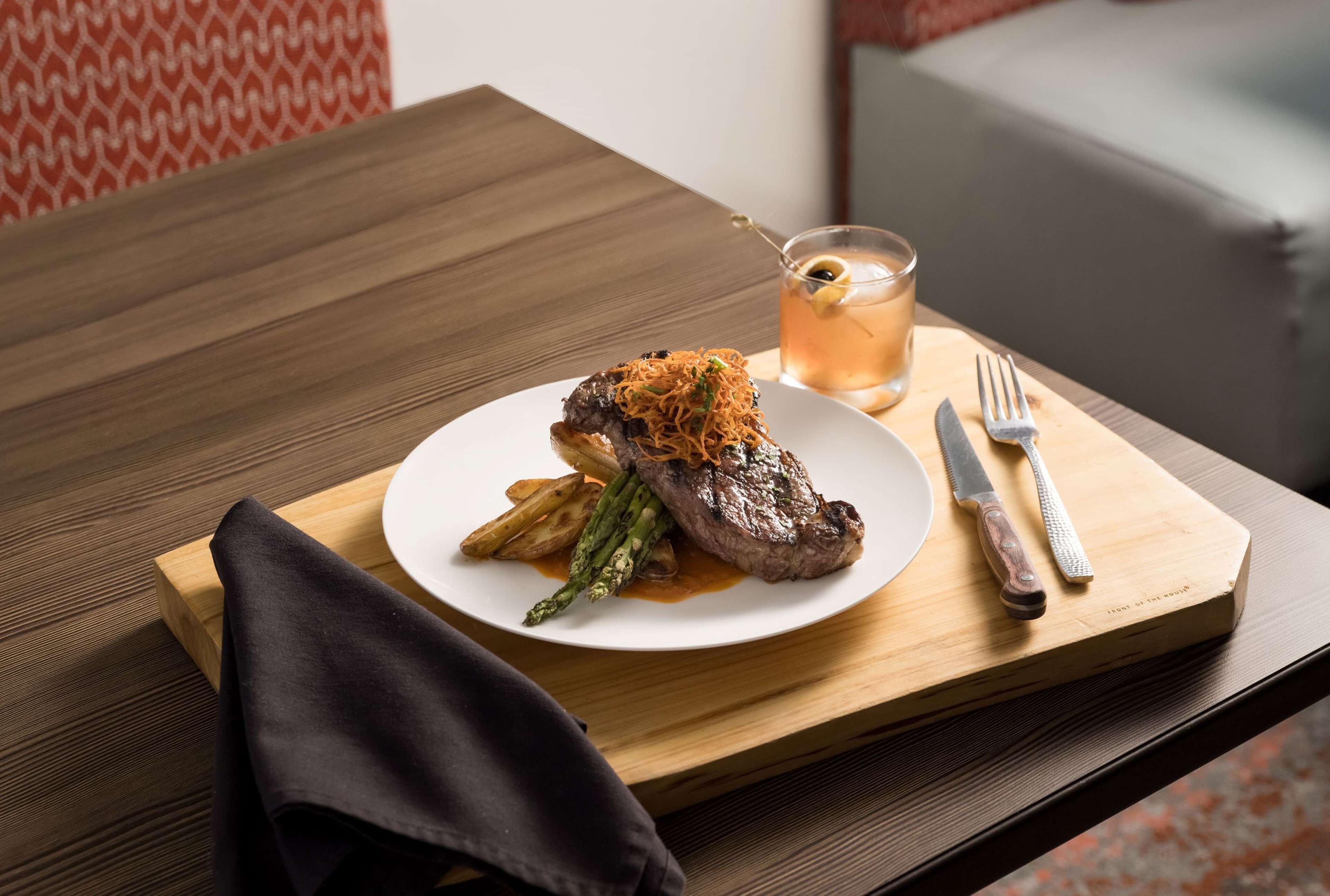 breakfast, lunch and dinner served