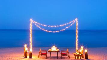 ์์นจ ์์ฌ, ์ ์ฌ ์์ฌ, ์ ๋
์์ฌ ์ ๊ณต, ์ธ๊ณ ์๋ฆฌ, ํด๋ณ ์ ๋ง