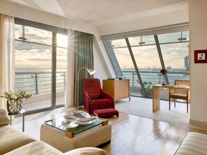 Senior Suite, Sea View | Premium bedding, down comforters, free minibar, in-room safe - Daios Luxury Living (Thessaloniki)
