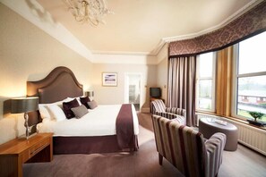 Desk, soundproofing, iron/ironing board, free WiFi - Poppies Hotel (Callander)
