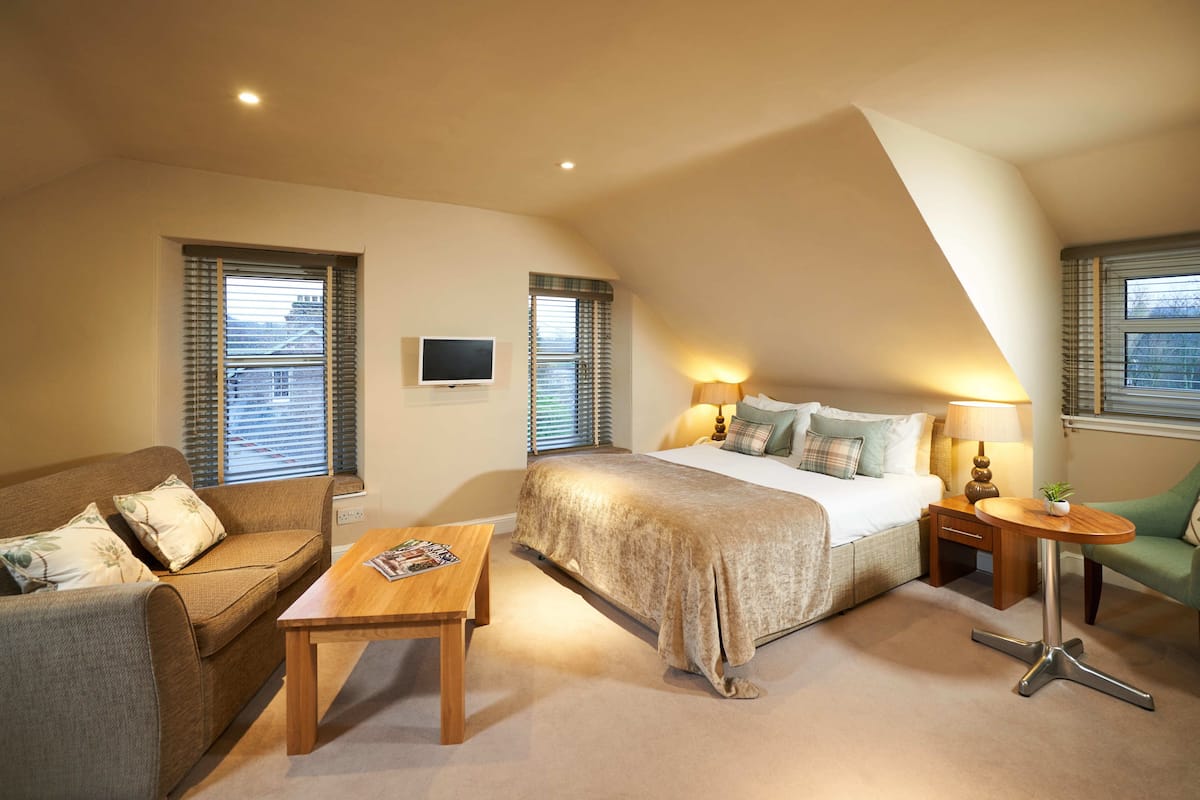 superior room | desk, soundproofing, iron/ironing board, free wifi