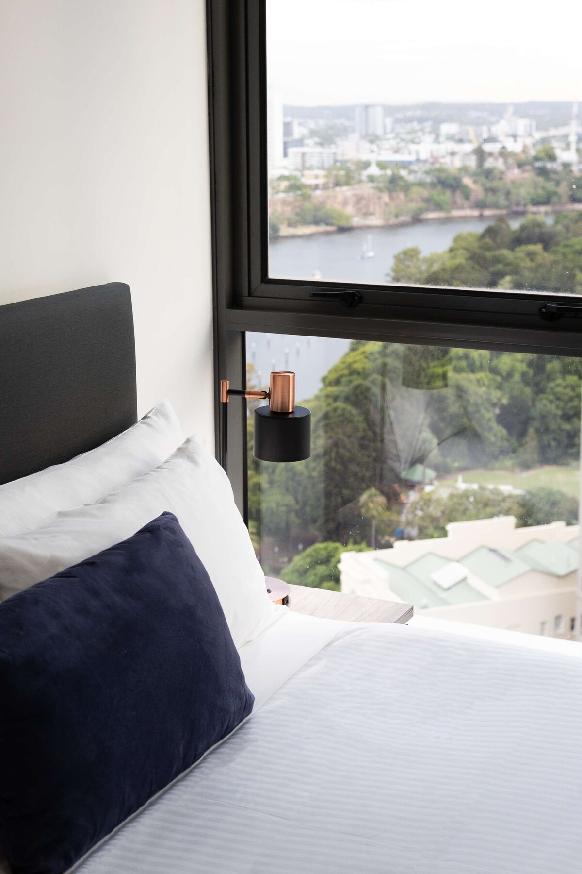 Oaks Brisbane on Felix Suites