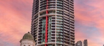 Oaks Brisbane on Felix Suites