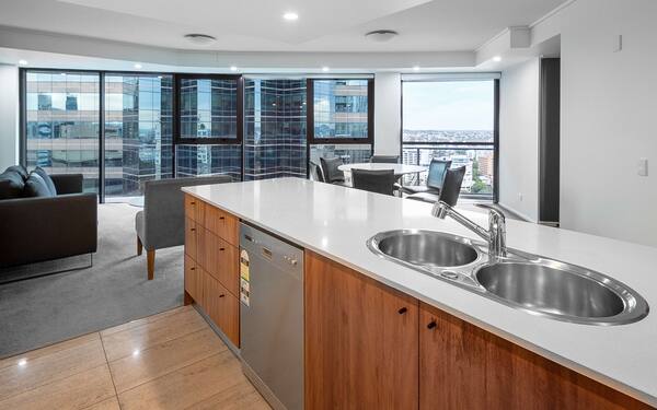 Oaks Brisbane on Felix Suites
