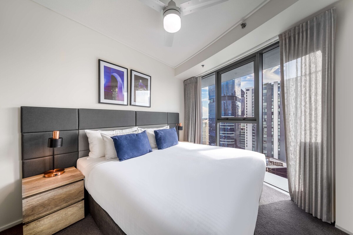 Oaks Brisbane on Felix Suites