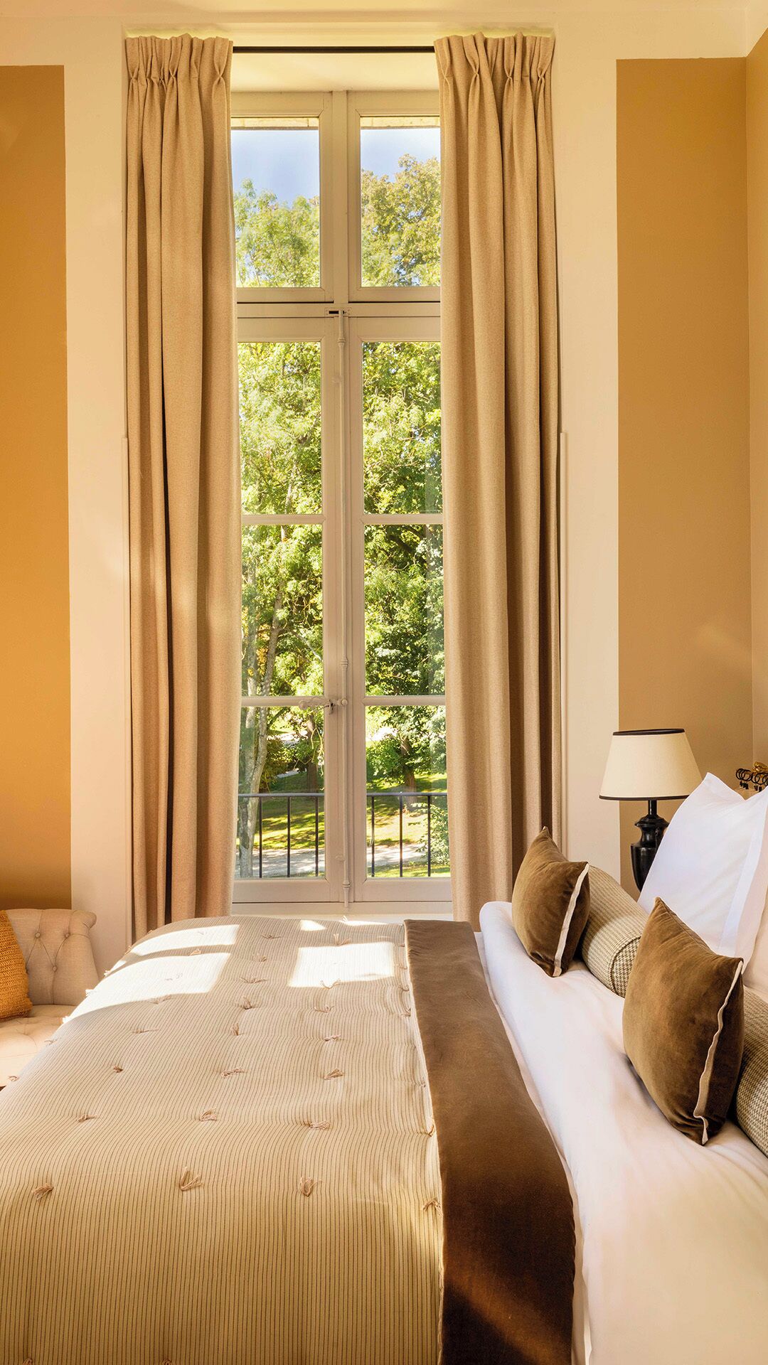 Minibar, coffres-forts dans les chambres, bureau, chambres insonorisées