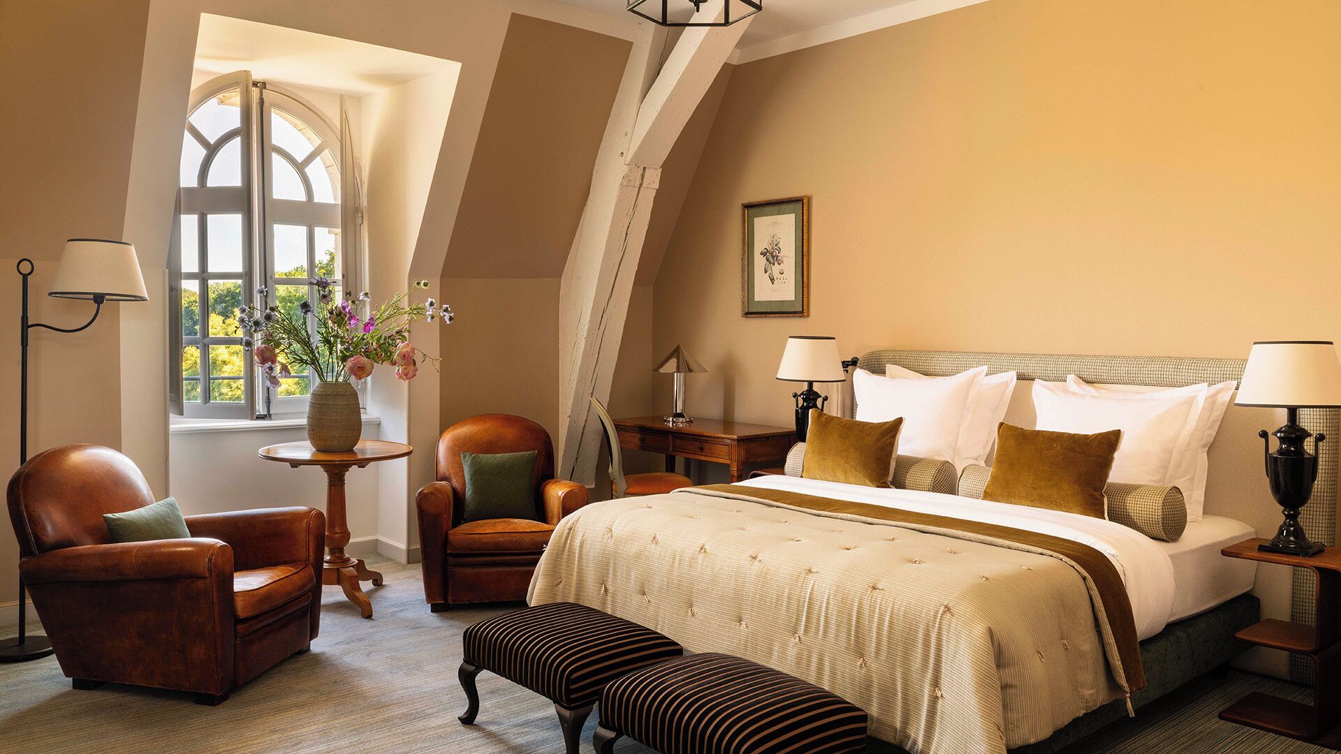 Deluxe Room, 1 Double Bed, Courtyard View