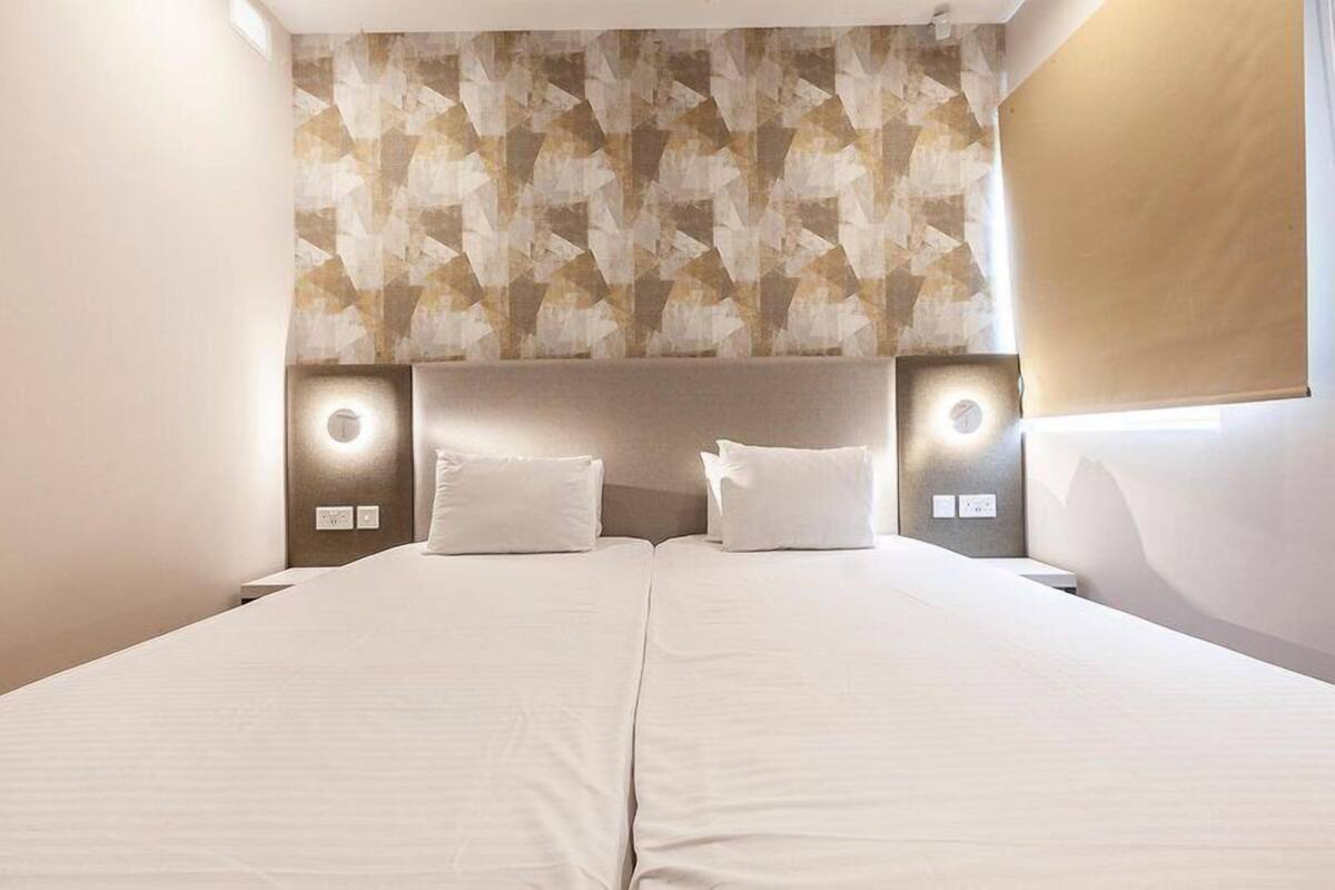 Apartment, 2 Bedrooms, Balcony, Sea View | Minibar, in-room safe, desk, blackout drapes