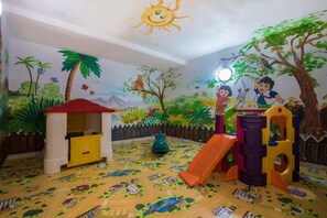 Children's area - Pergola Hotel & Spa (Mellieha)