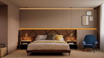Une chambre moderne avec un lit, des tables de chevet, une chaise et des lampes fixées au mur.