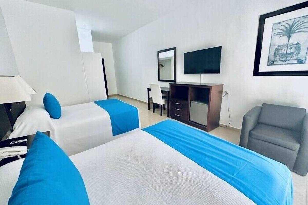 Minibar, internet, bed sheets