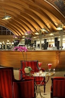 2 bars/lounges, 2 poolside bars