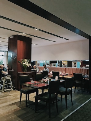 Colazione a buffet a pagamento, servita tutte le mattine