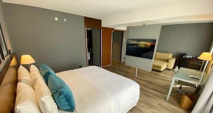 474 Buenos Aires Hotel