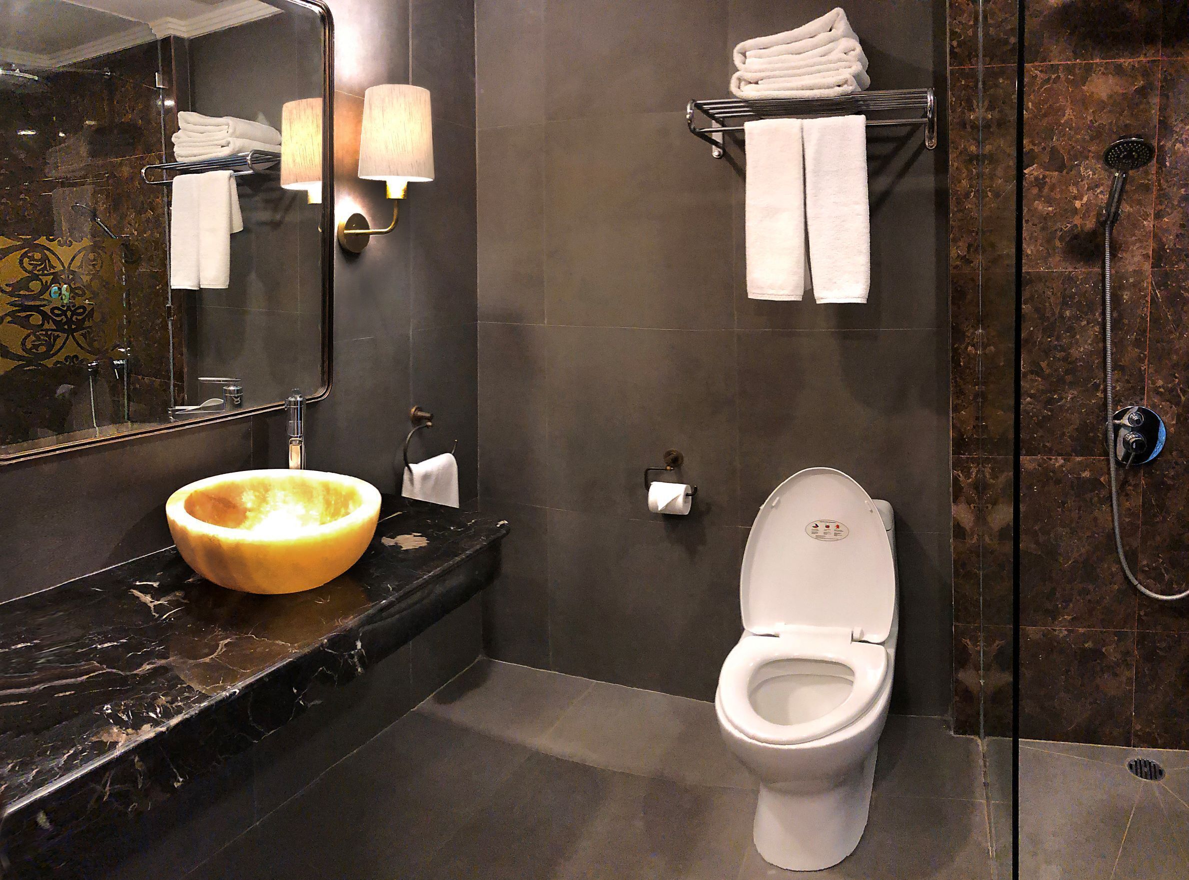 shower, free toiletries, towels