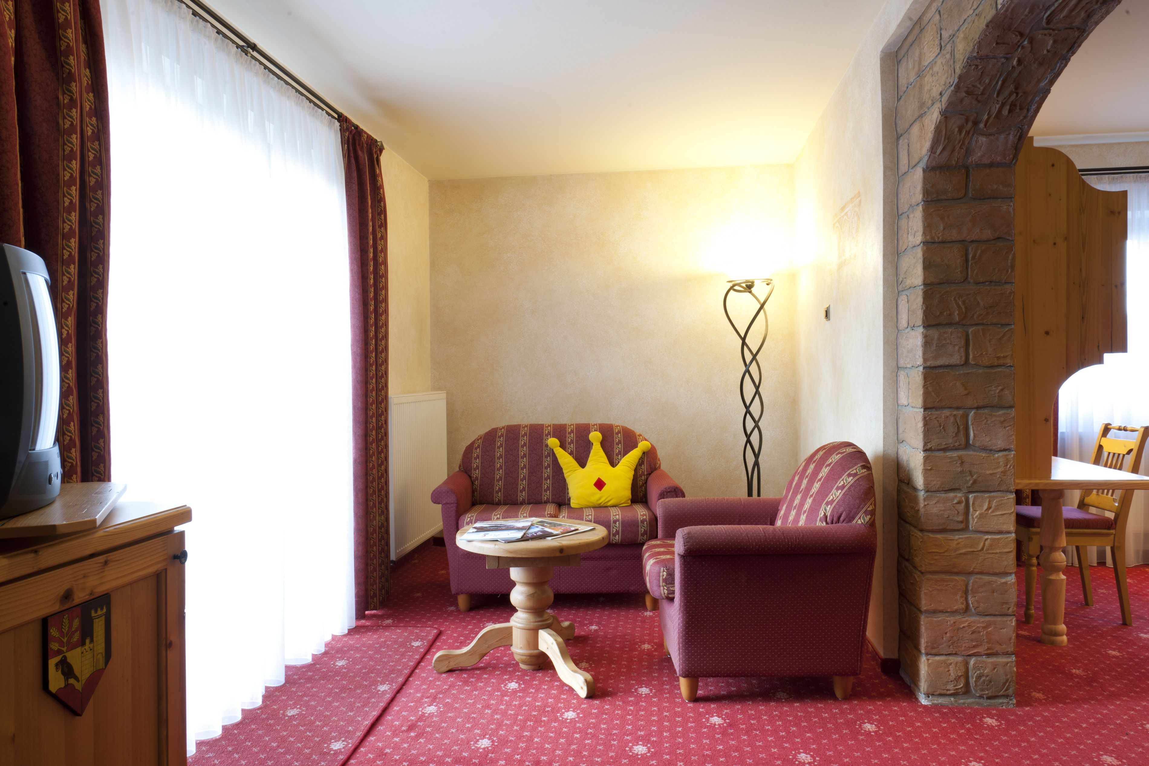 suite | living room | 28-inch tv with cable channels