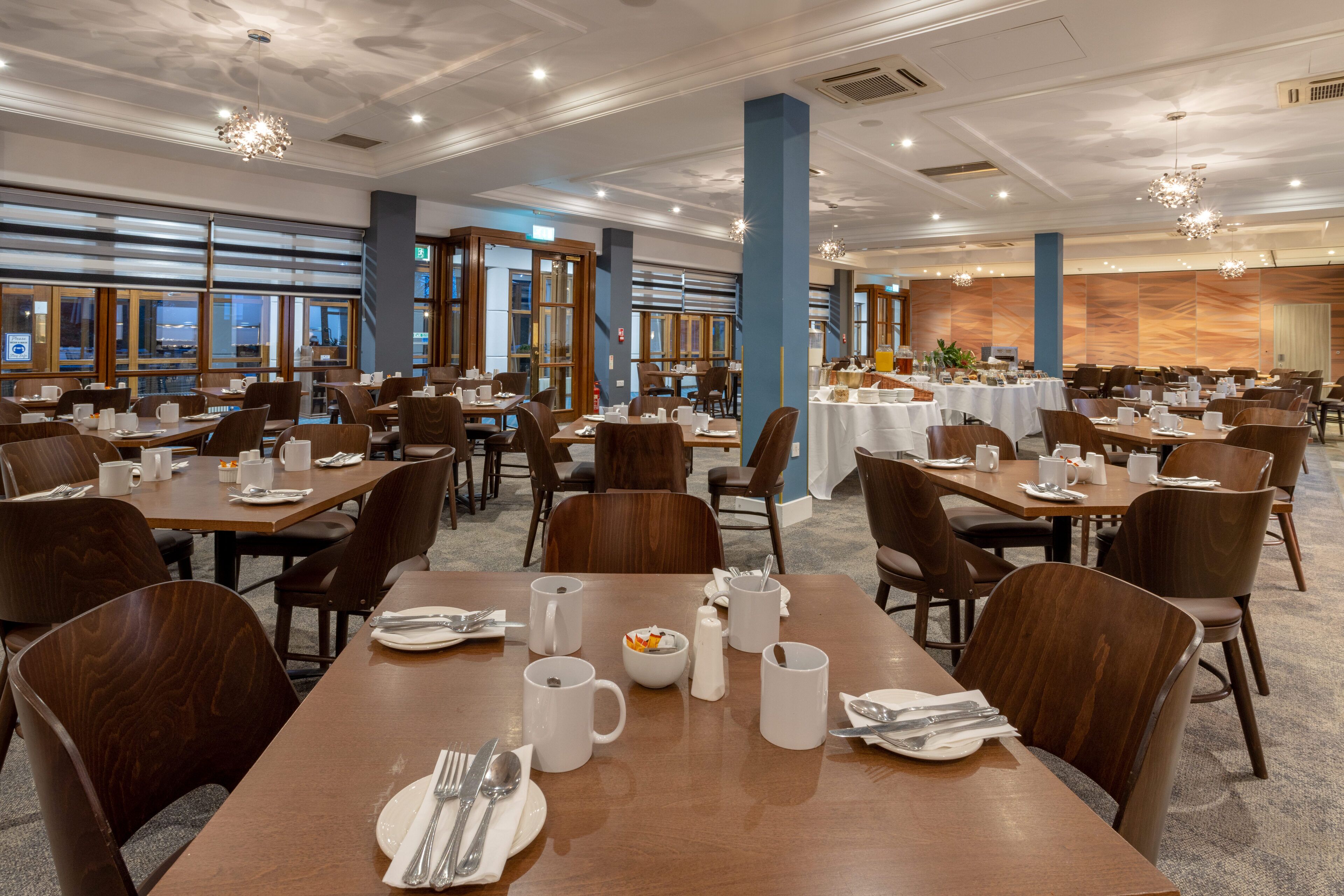 Esmorzar diari complet (17.50 GBP per persona) 