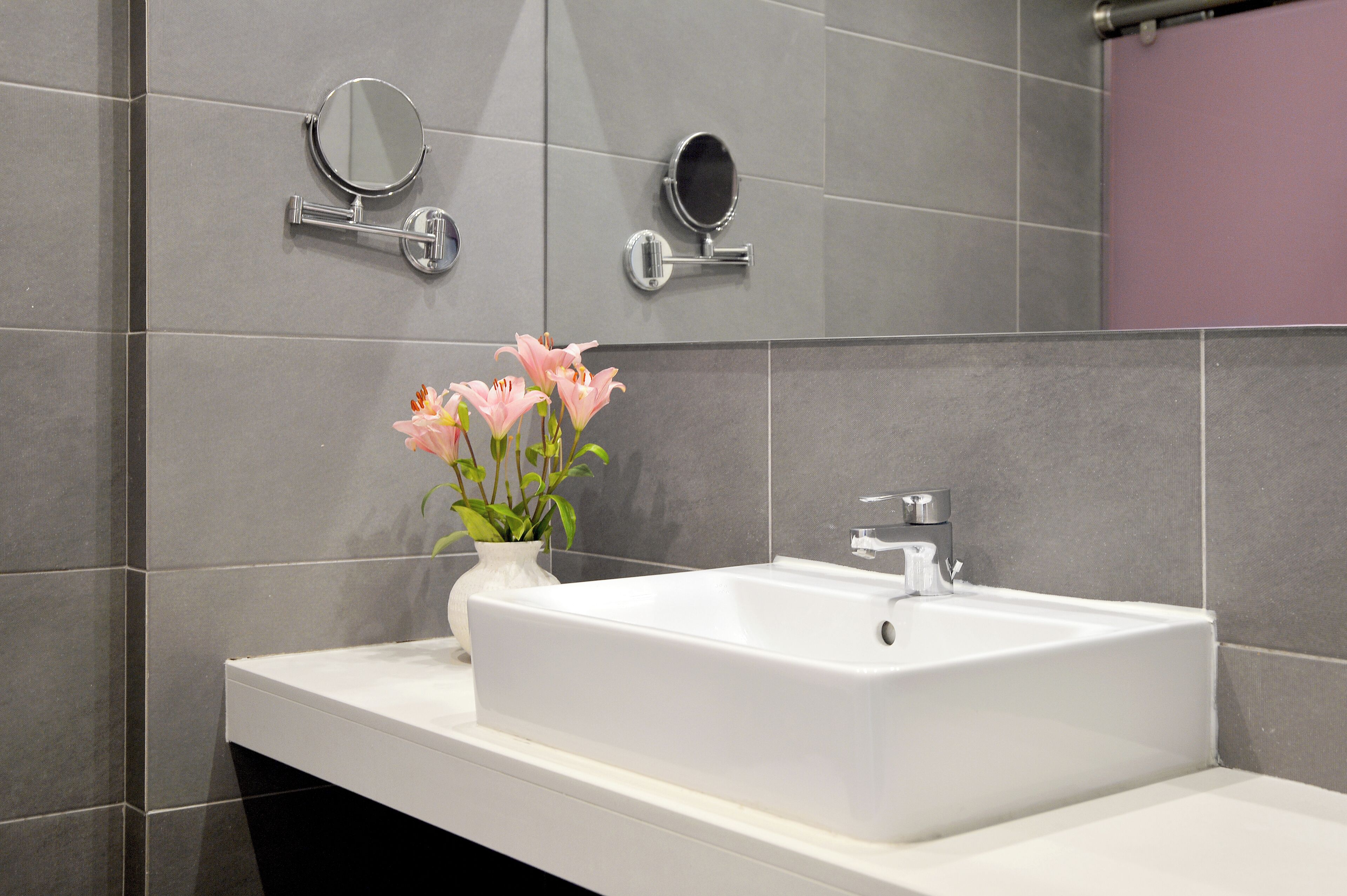 standard double room, city view | bathroom | free toiletries, hair dryer, towels, soap