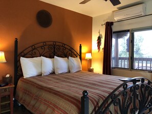 Traditional Room, 1 King Bed | 1 bedroom, Egyptian cotton sheets, premium bedding, down comforters