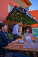 Breakfast, lunch and dinner served