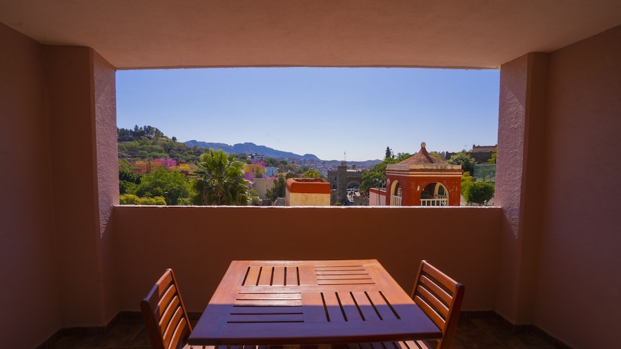 Hotel Suites Corazon Mexicano