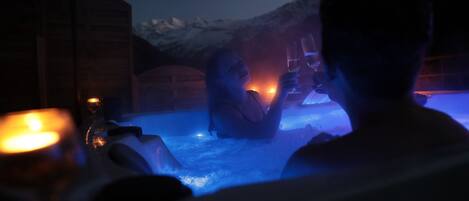 1 bedroom, desk, free WiFi, bed sheets