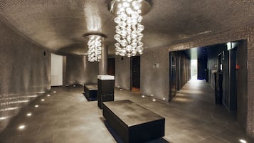 Couples treatment rooms, hot stone massages, Thai massages