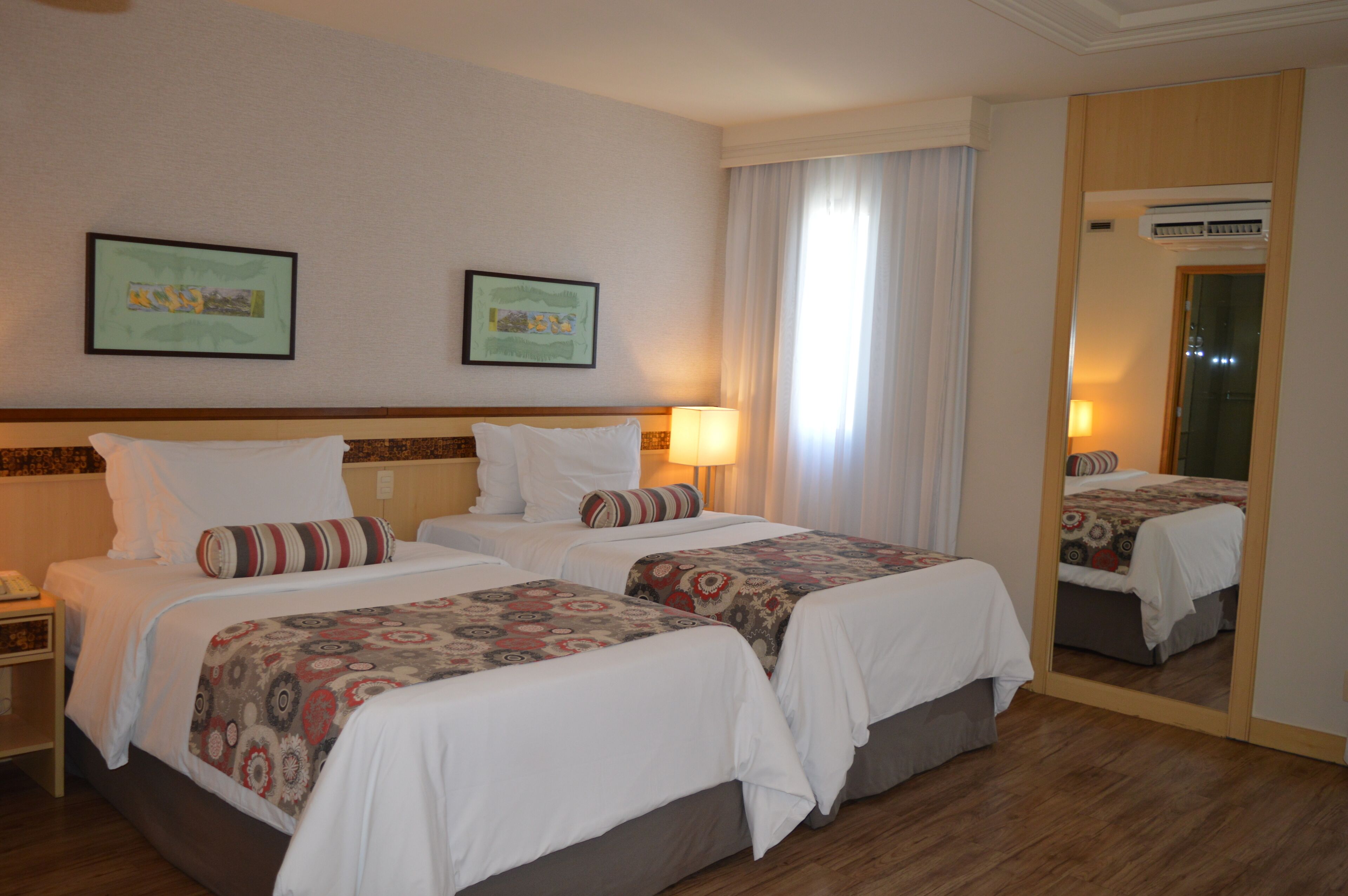 luxury single room, multiple beds | 1 bedroom, minibar, in-room safe, blackout curtains