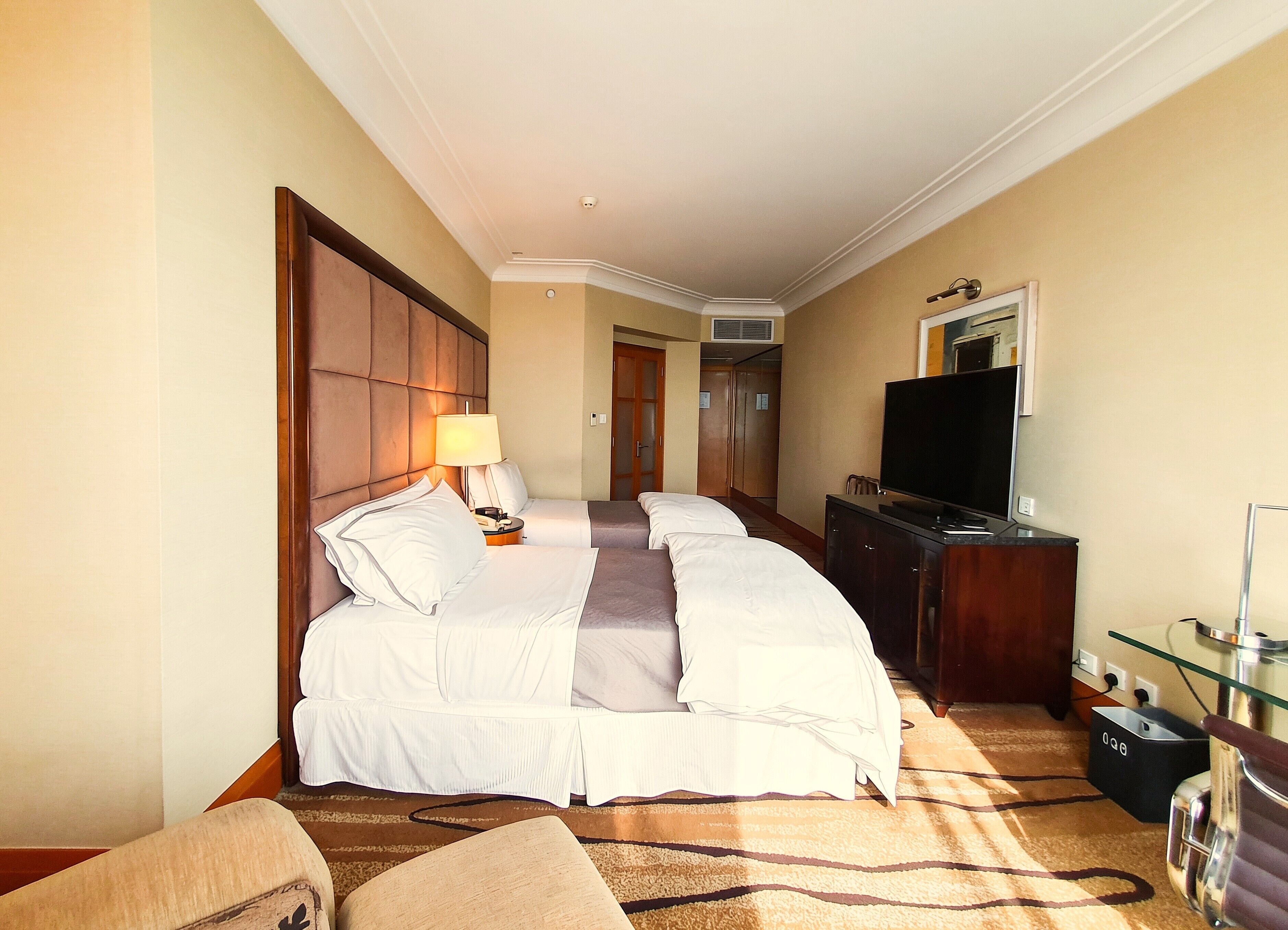 Executive Twin Room, 2 Twin Beds | Down comforters, pillowtop beds, minibar, in-room safe