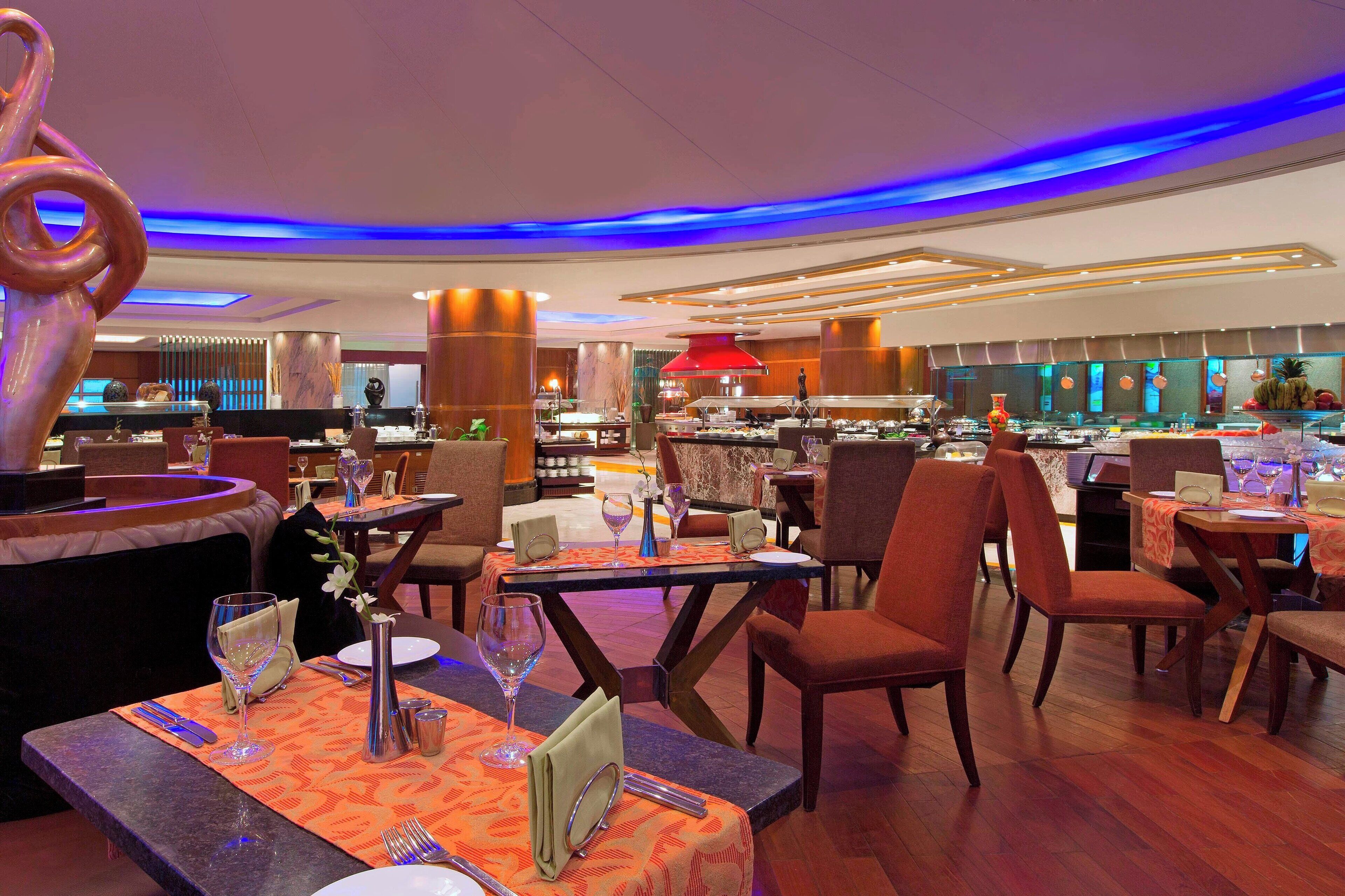 5 restaurants, breakfast, lunch, dinner served; italian cuisine