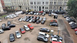 Uklassifisert bilde, 3 av 31, knapp