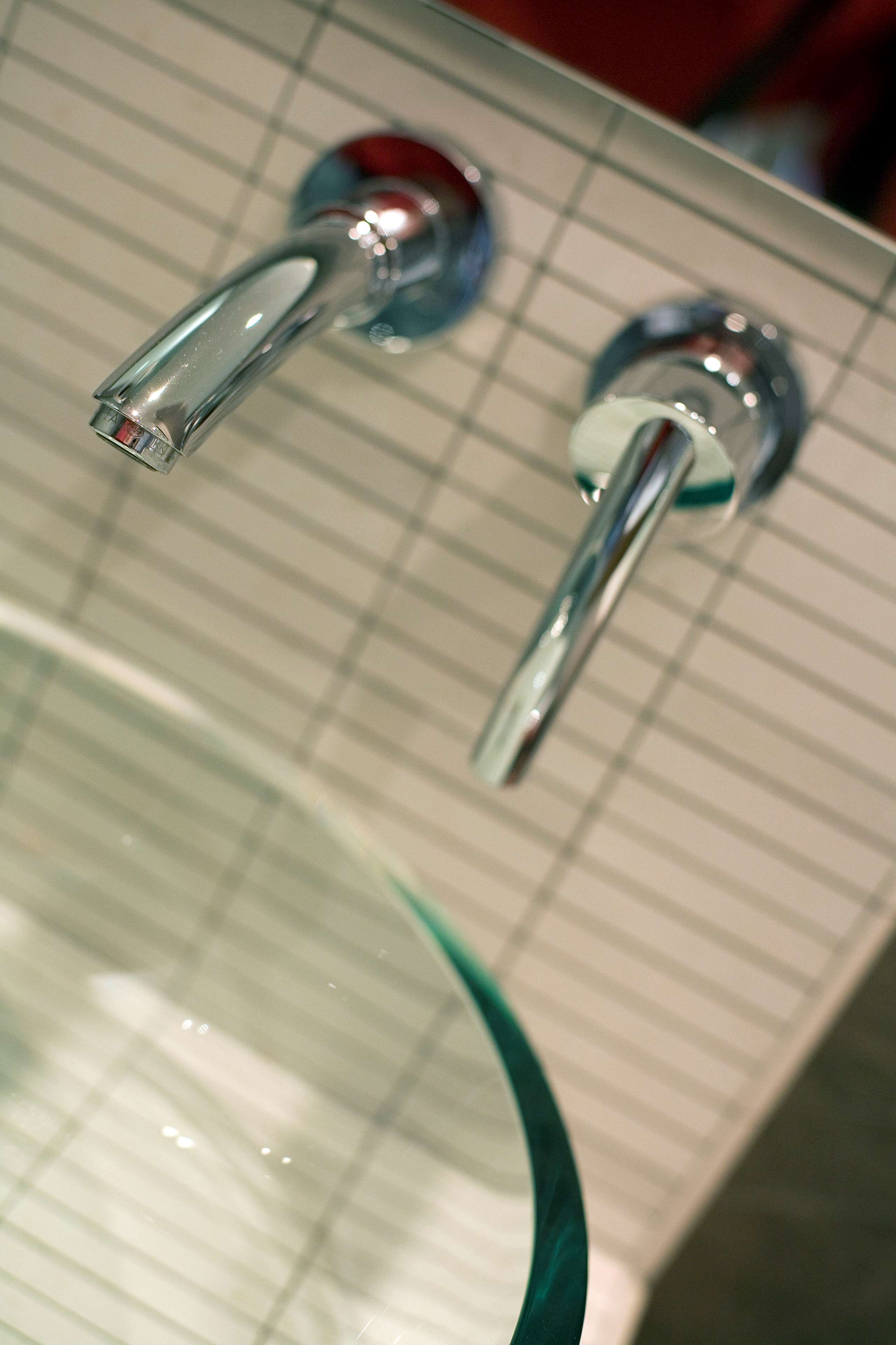 suite, 1 king bed, non smoking, jetted tub | bathroom | shower, deep-soaking bathtub, rainfall showerhead, hair dryer