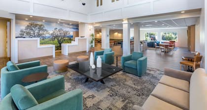 La Quinta Inn & Suites by Wyndham Paso Robles