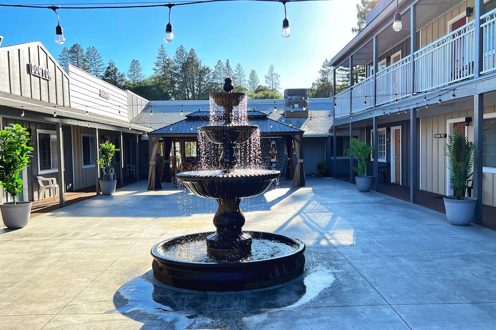The Old West Inn