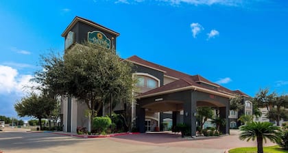La Quinta Inn & Suites by Wyndham Mission at West McAllen