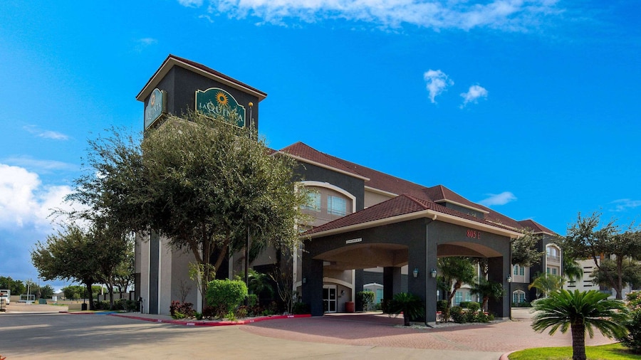 La Quinta Inn & Suites by Wyndham Mission at West McAllen