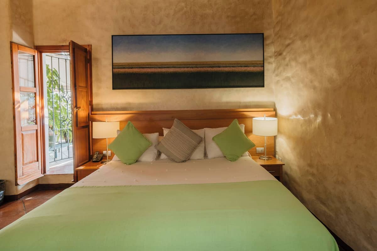 1 bedroom, individually furnished, free WiFi, bed sheets