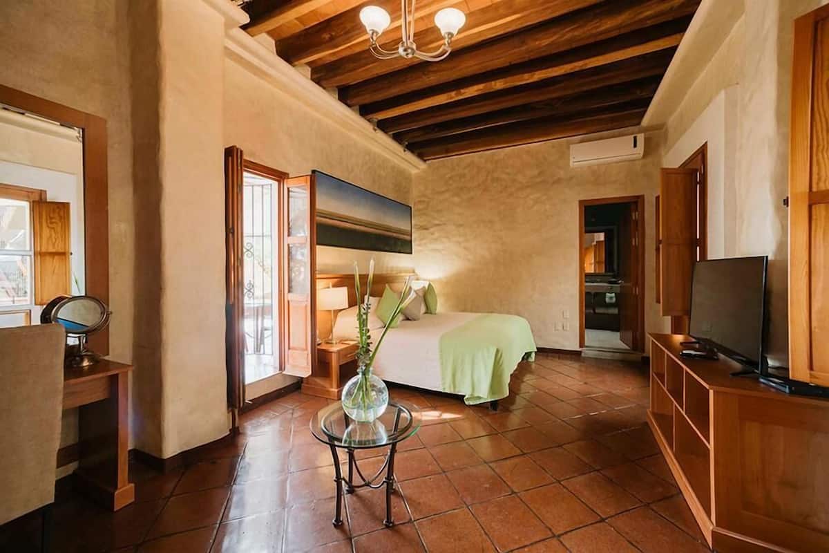 Wifi gratis, mobiliario individual, ropa de cama