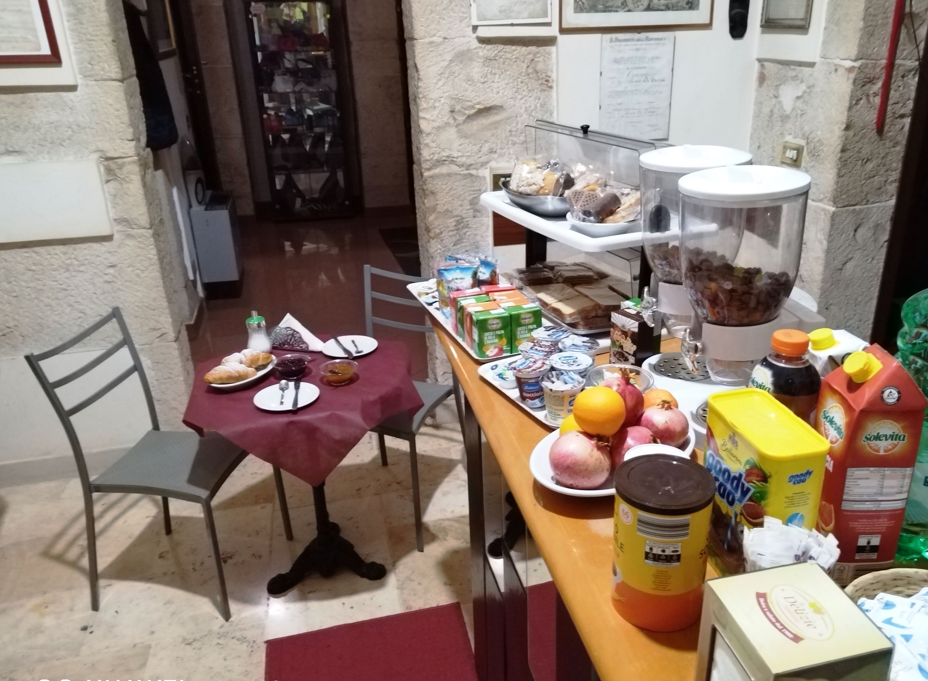 Tägliches inbegriffenes Frühstücksbuffet